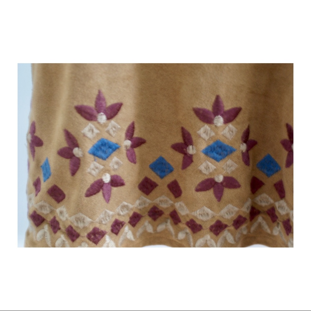 Velvet Fall Top! - Picture 2 of 4